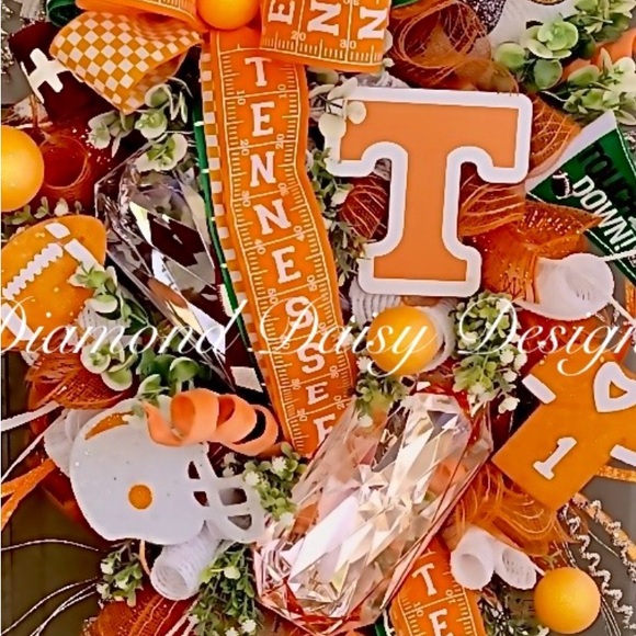 Go Big Orange UT Vols Sports Wreath 🧡 - Picture 4 of 4